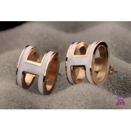 Lacquered Hermes Pop H White Earrings in Pink Gold